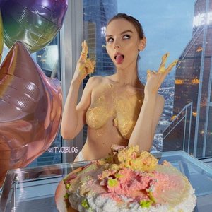 Вика Меднис Photo #160
