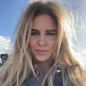 Любовь Соболь profile
