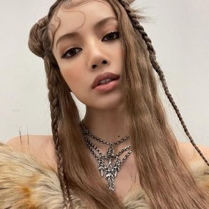 Лалиса Манобан Photo #54