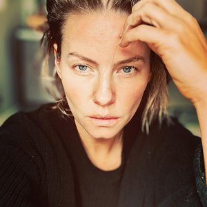 Элиша Катберт Photo #81