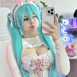 Upminaa Photo #30