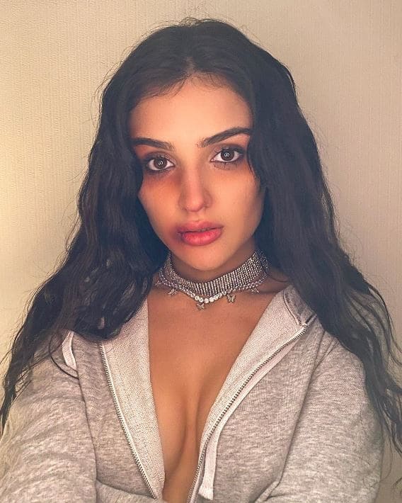 Дина Саева Photo #93