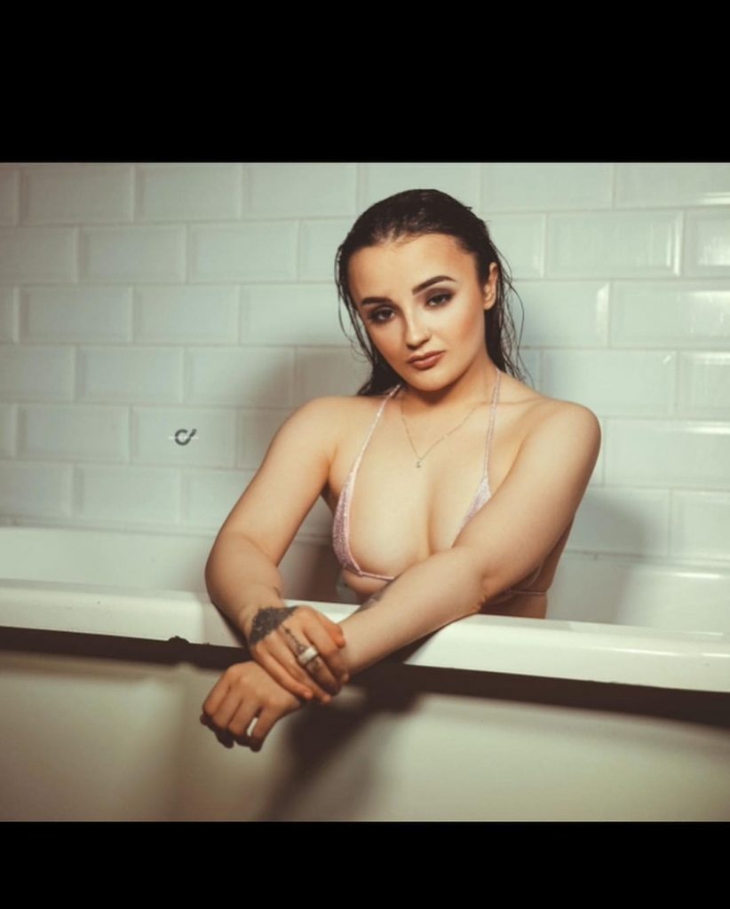 Аби Маккейб Photo #11