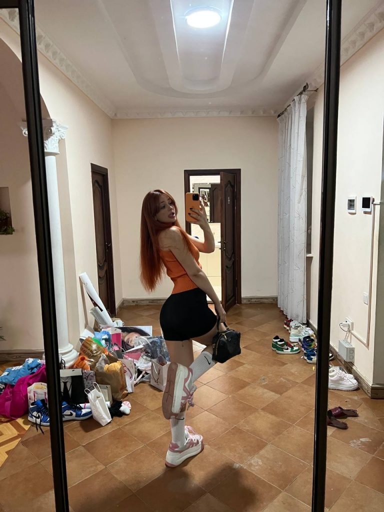 Катя Толстопятова Photo #3