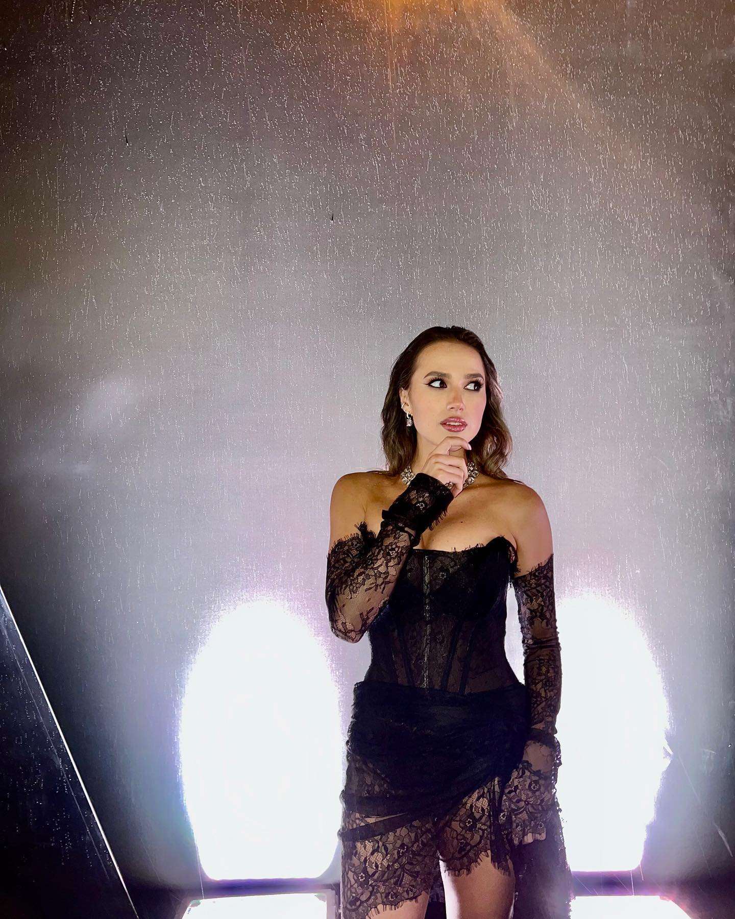 Алина Загитова Photo #69