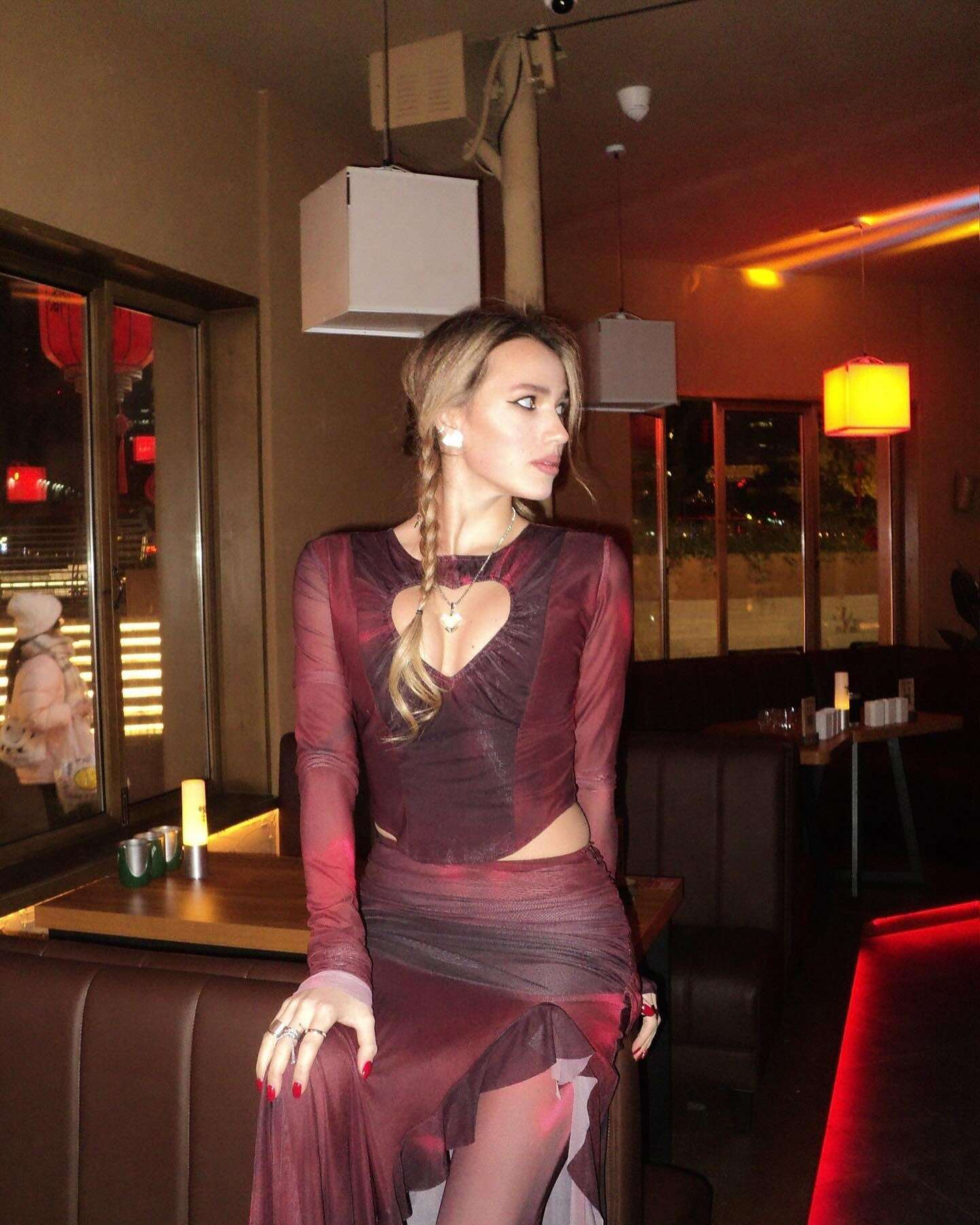 Алина Загитова Photo #7