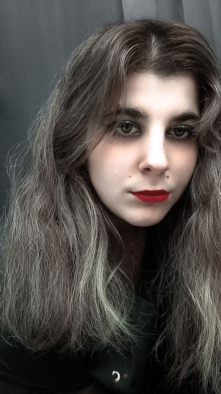 Лиза Фаркаш Photo #45