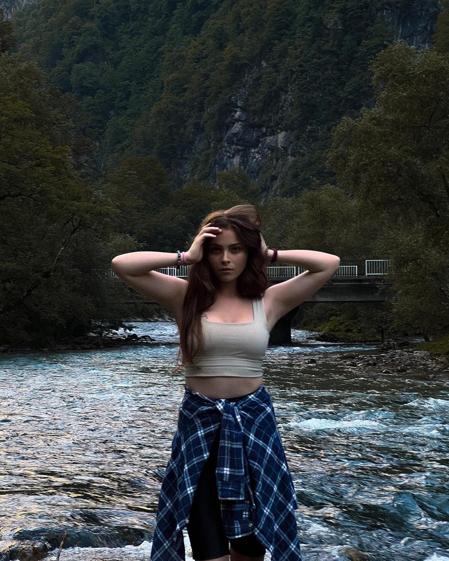 Милана Бру Photo #64